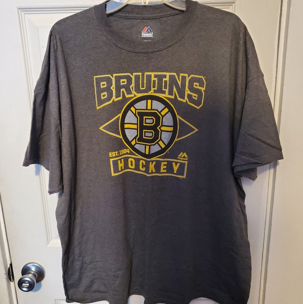 Boston Bruins tshirt